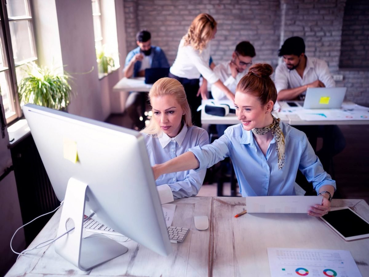 startup-business-team-on-meeting-in-modern-bright-JDGCN69-scaled.jpg